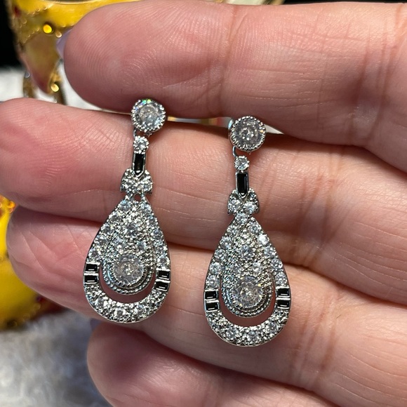 💙Art deco style sapphire and Diamond style fashion earrings - Picture 3 of 9